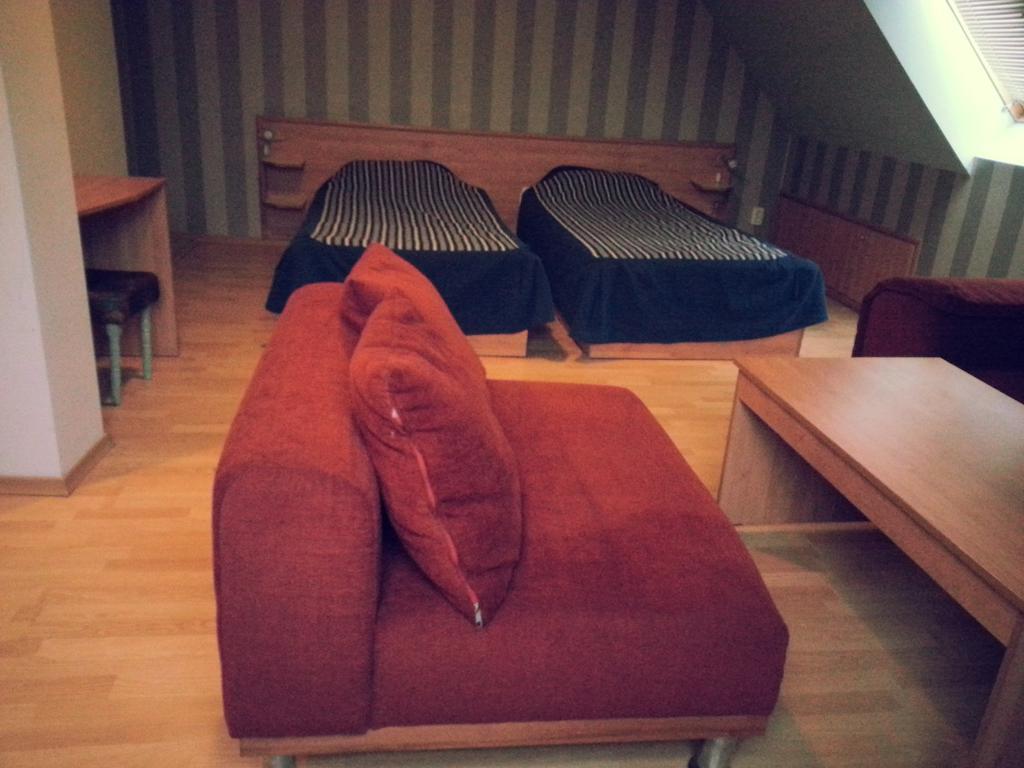 Family Hotel Kredo Сливен Экстерьер фото
