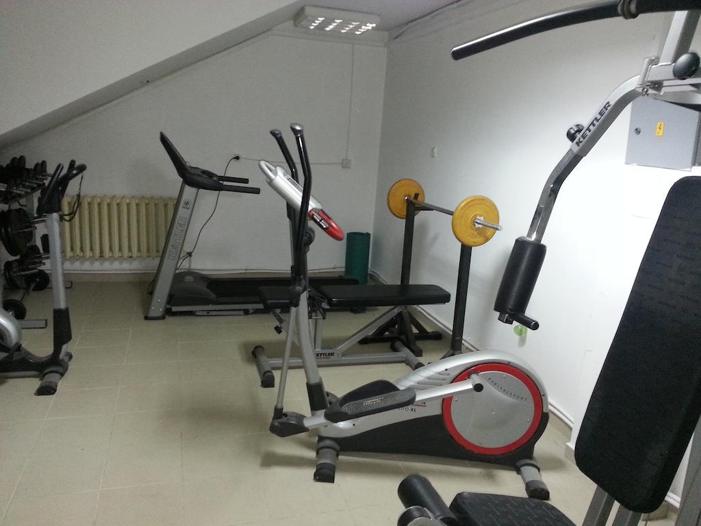 Family Hotel Kredo Сливен Экстерьер фото